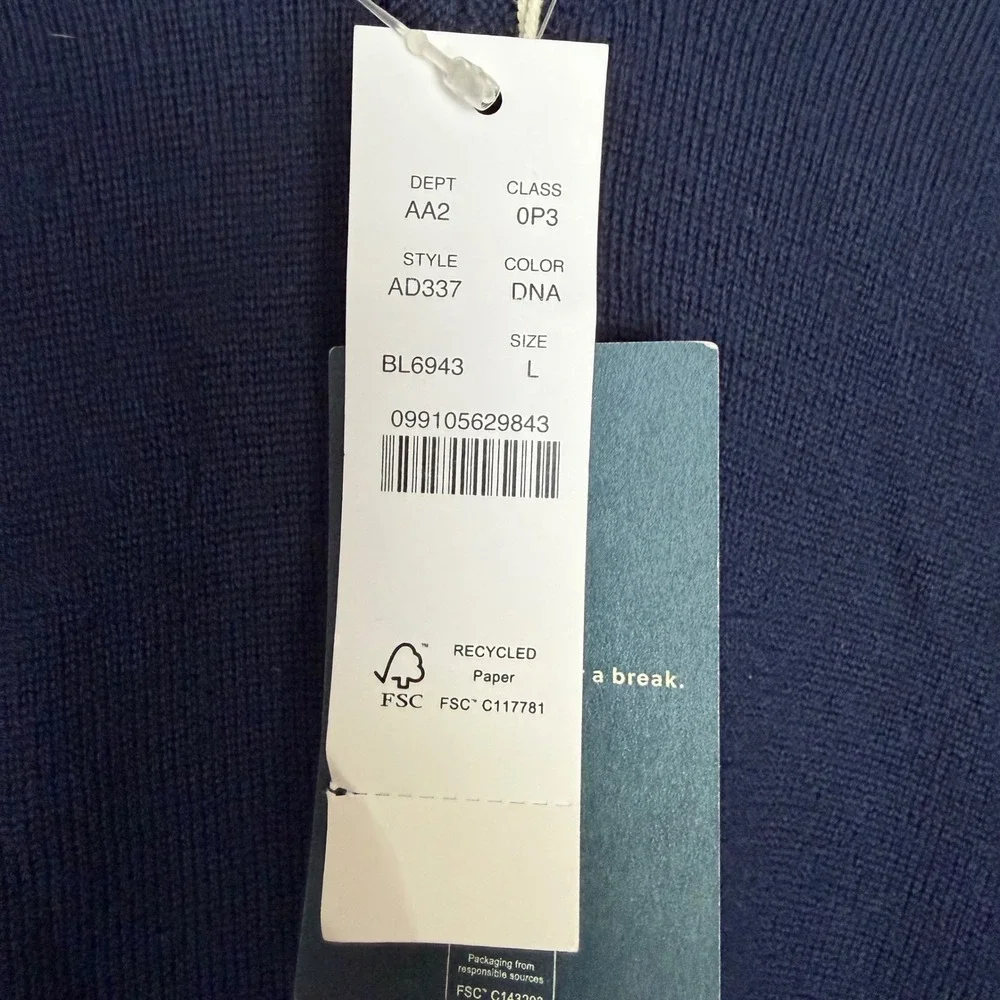 J.Crew Merino‎ Wool V-Neck Sweater Quiet Luxury Versatile Winter Navy Large NWT
